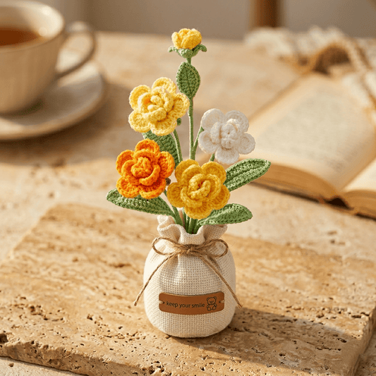 L'Éclosion de Laine : Votre Composition Florale Artisanale en "Vase Baluchon" - Le cadeau de maman